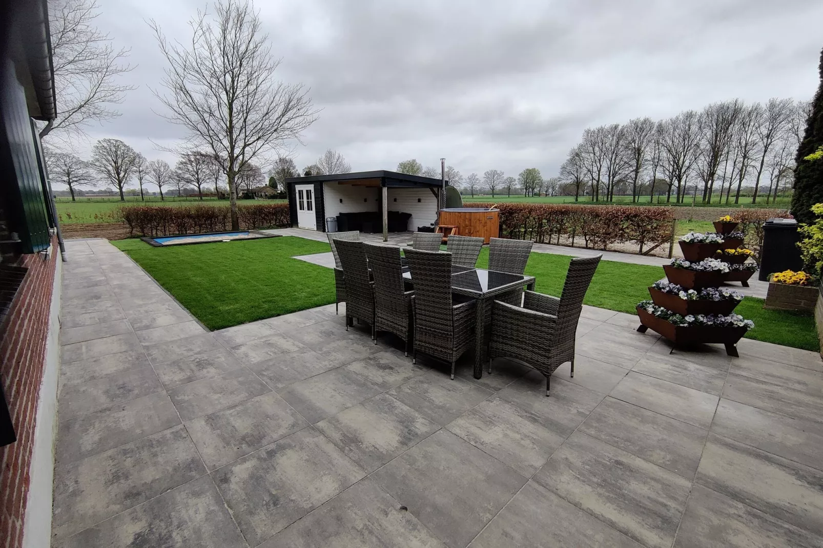 Genieten in Silvolde-Terrasbalkon