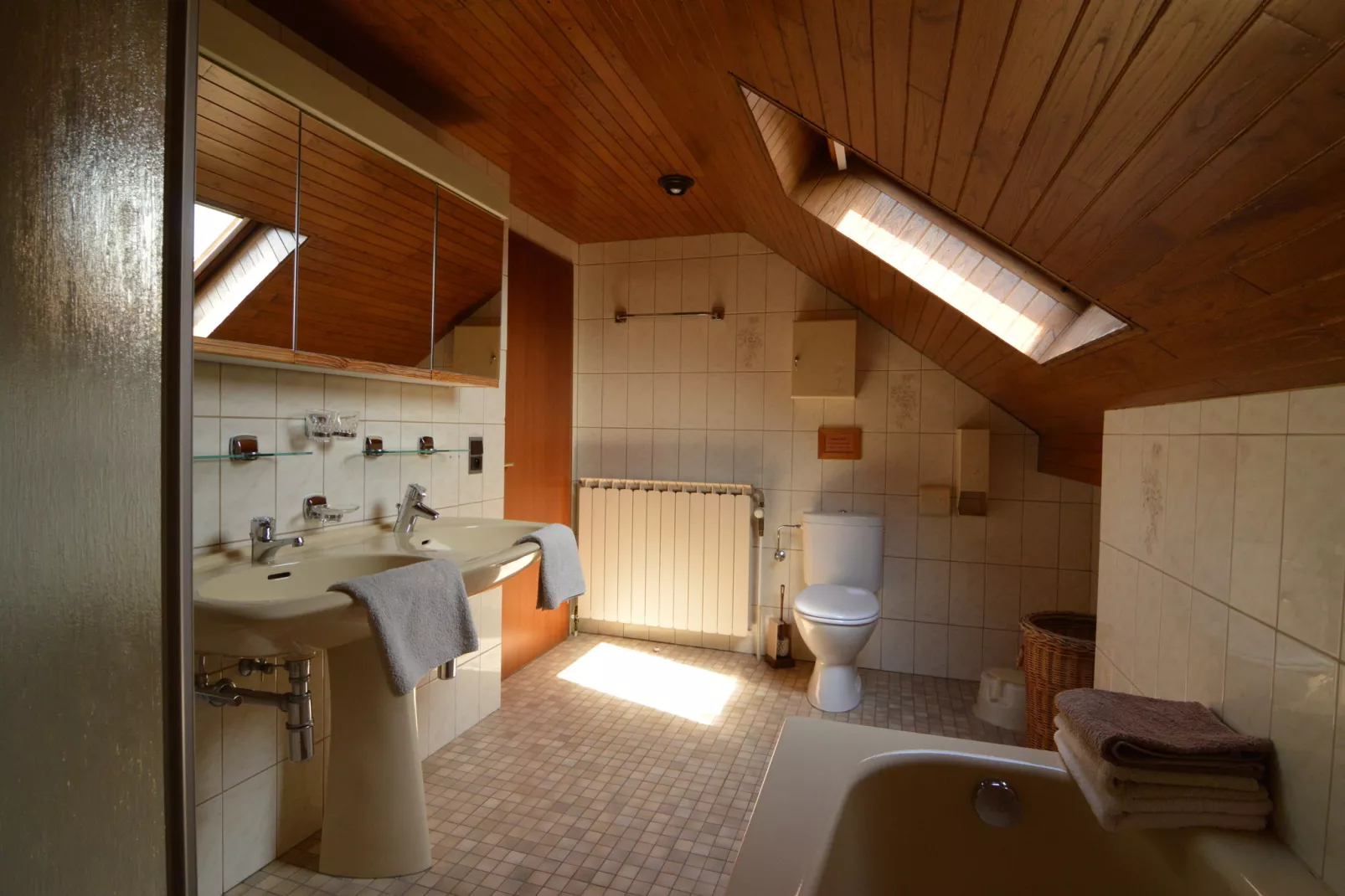 La Meulière-Badkamer