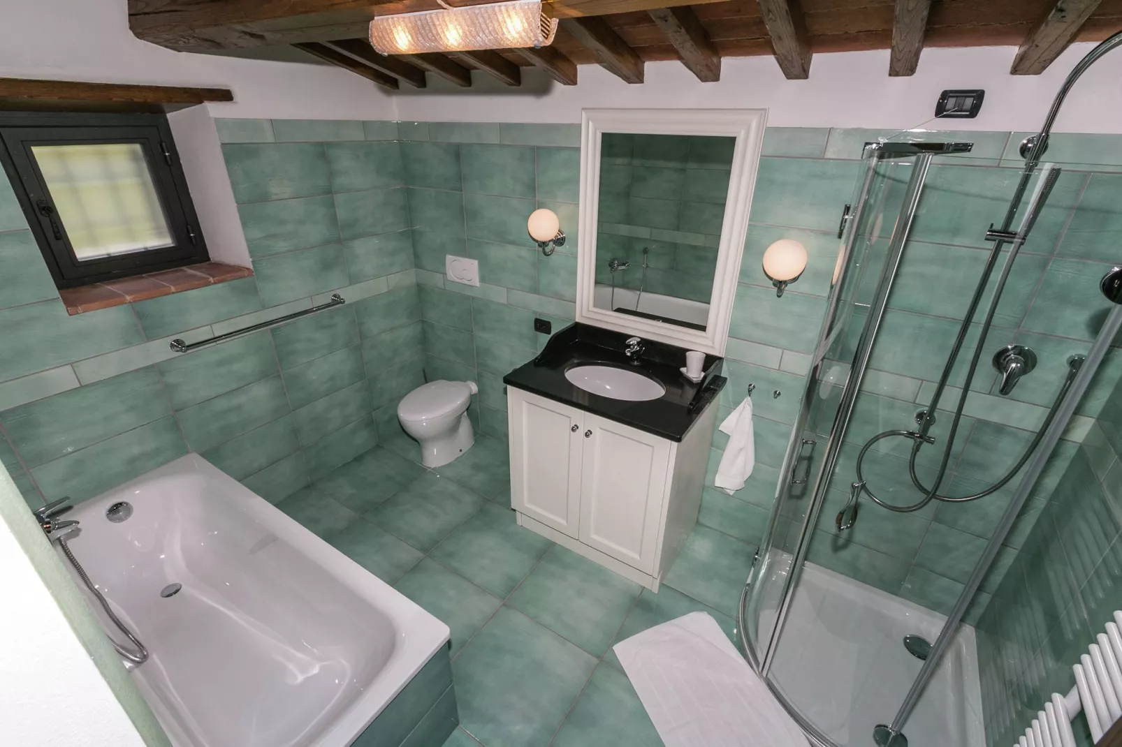 Casa Quattro-Badkamer