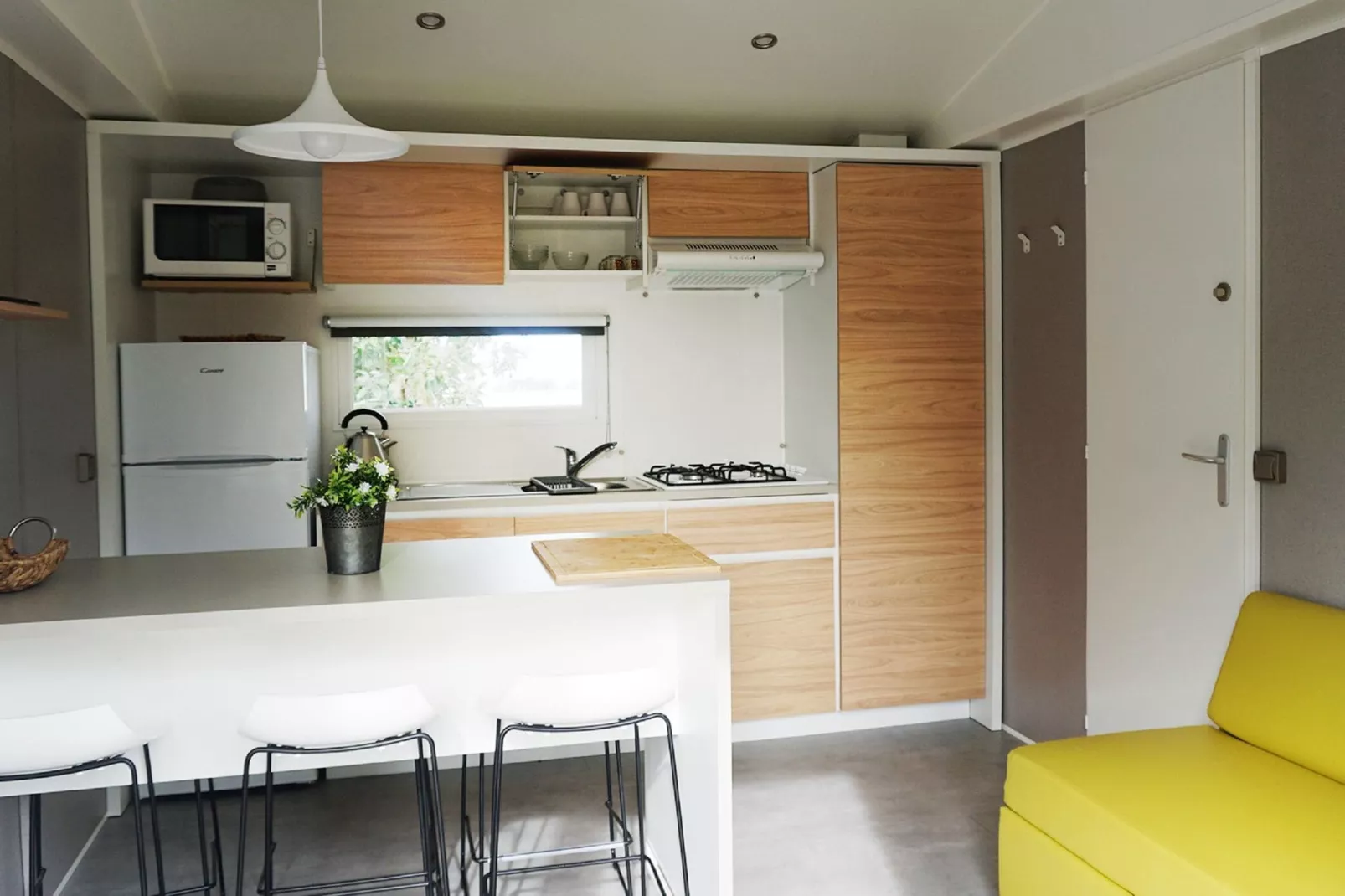 Luxe mobilhome met houten terras in het mooie Normandië-Keuken