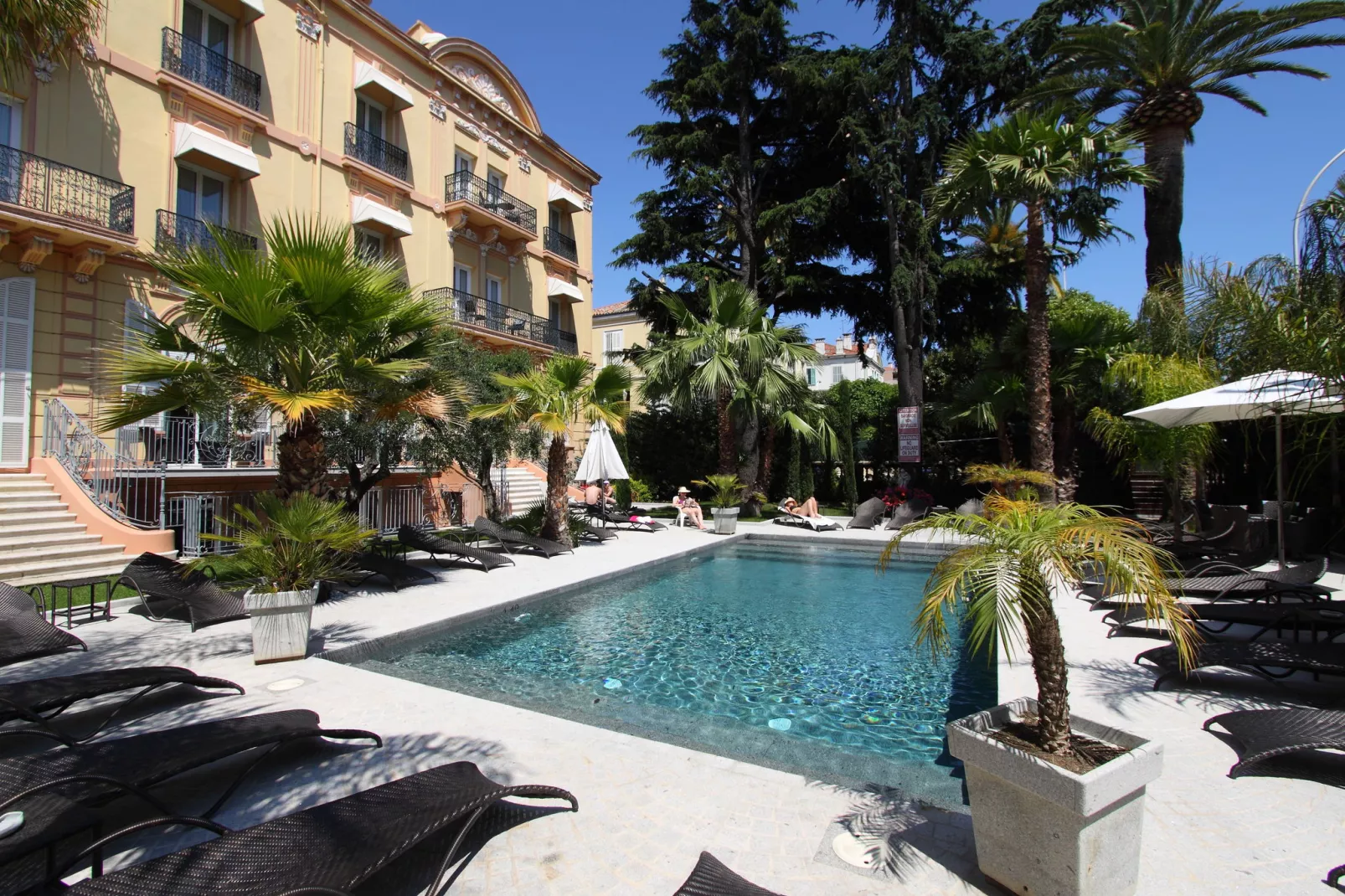 Aparthotel Villa Annette 1-Buitenkant zomer