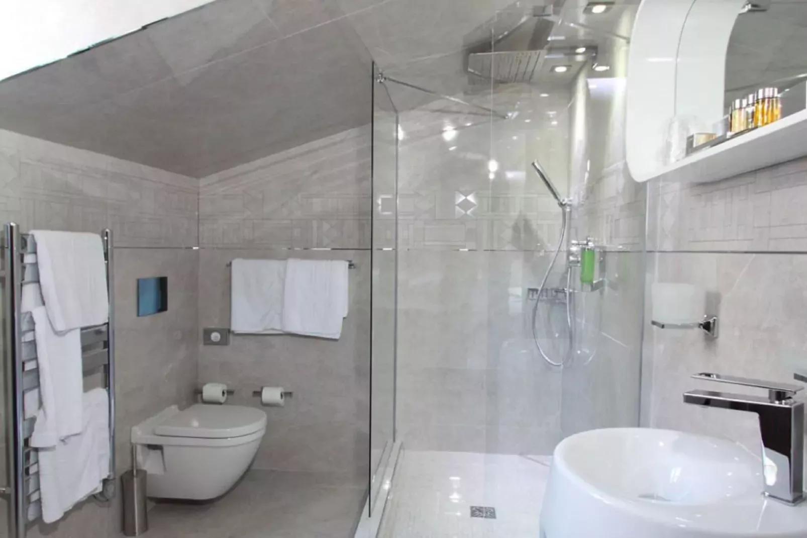 Aparthotel Villa Annette 2-Badkamer