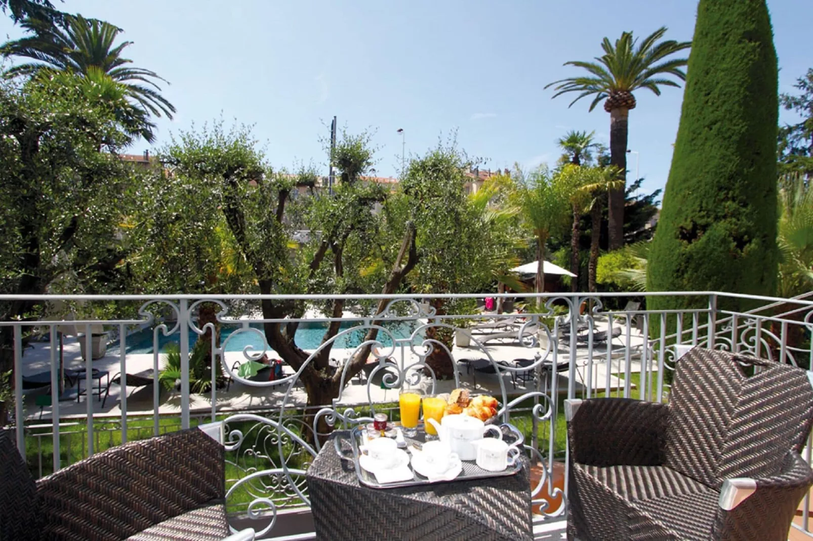 Aparthotel Villa Annette 2-Terrasbalkon