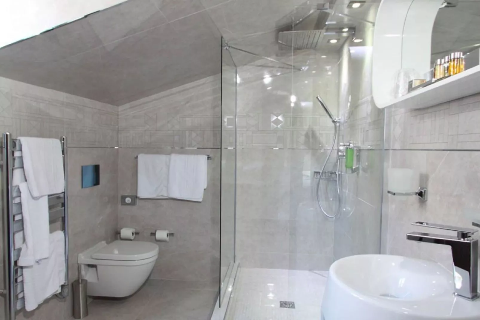 Aparthotel Villa Annette 4-Badkamer