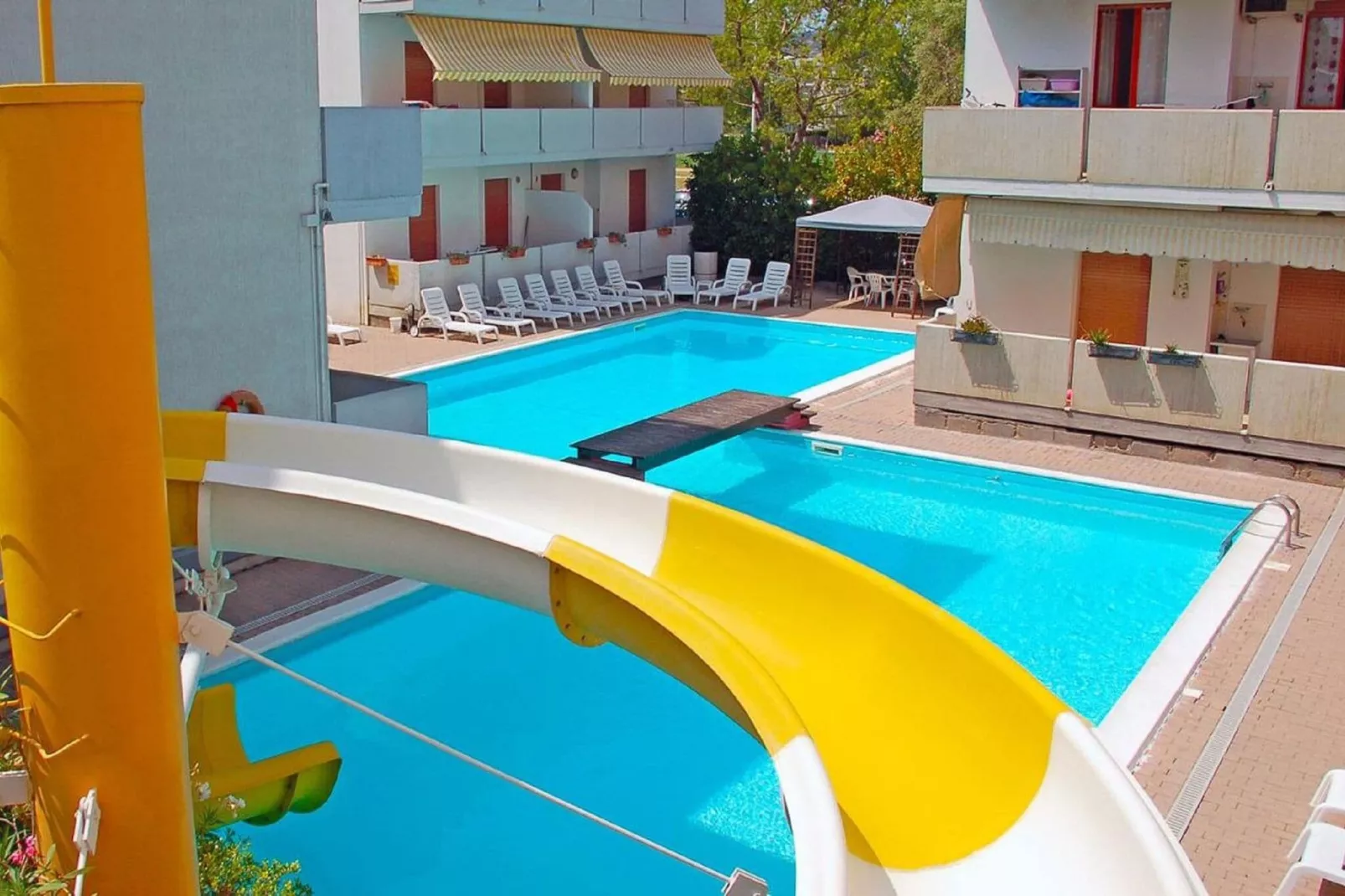 Holiday Club BILO 4
