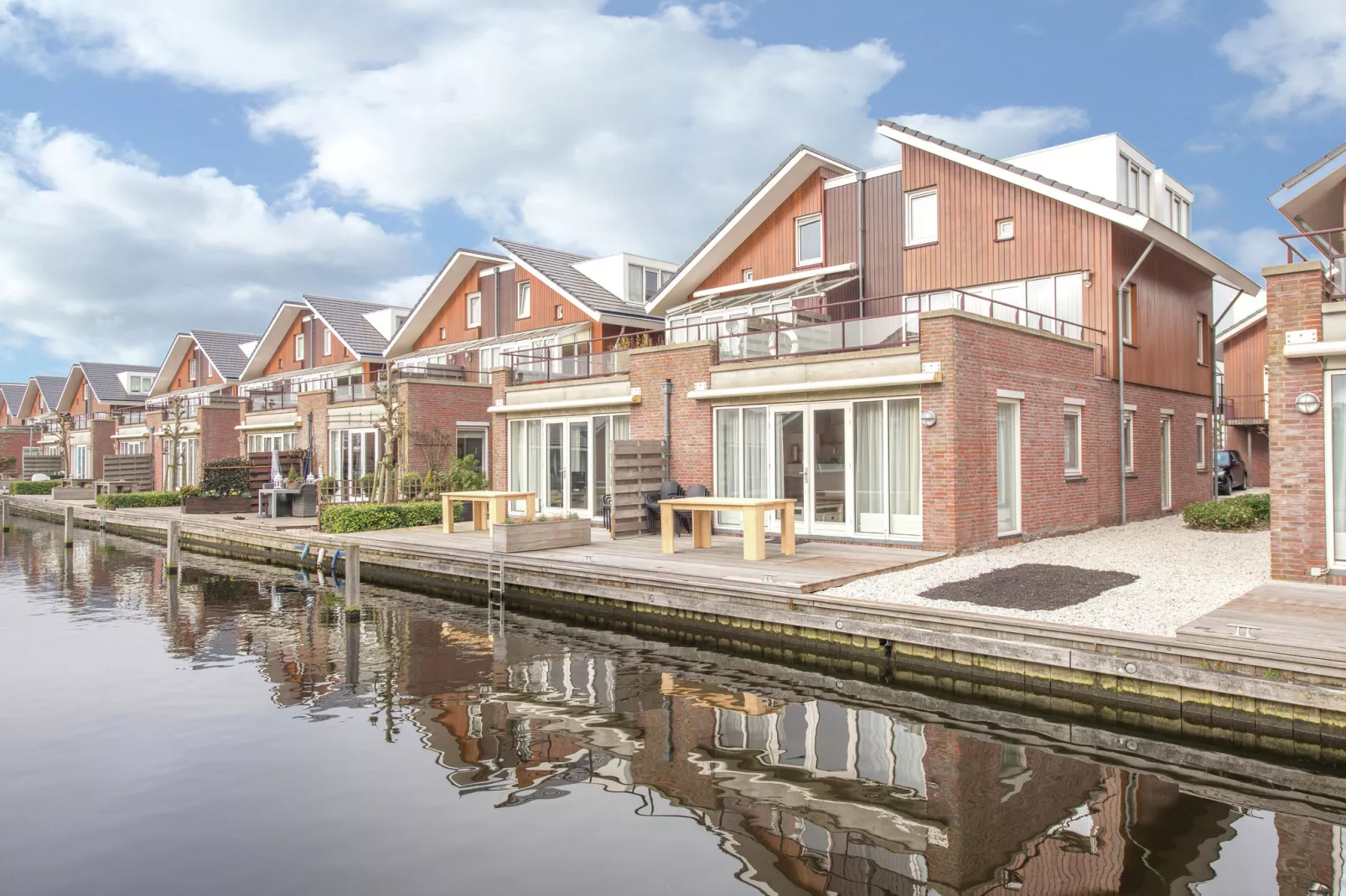 Waterpark de Meerparel  1-Buitenkant zomer
