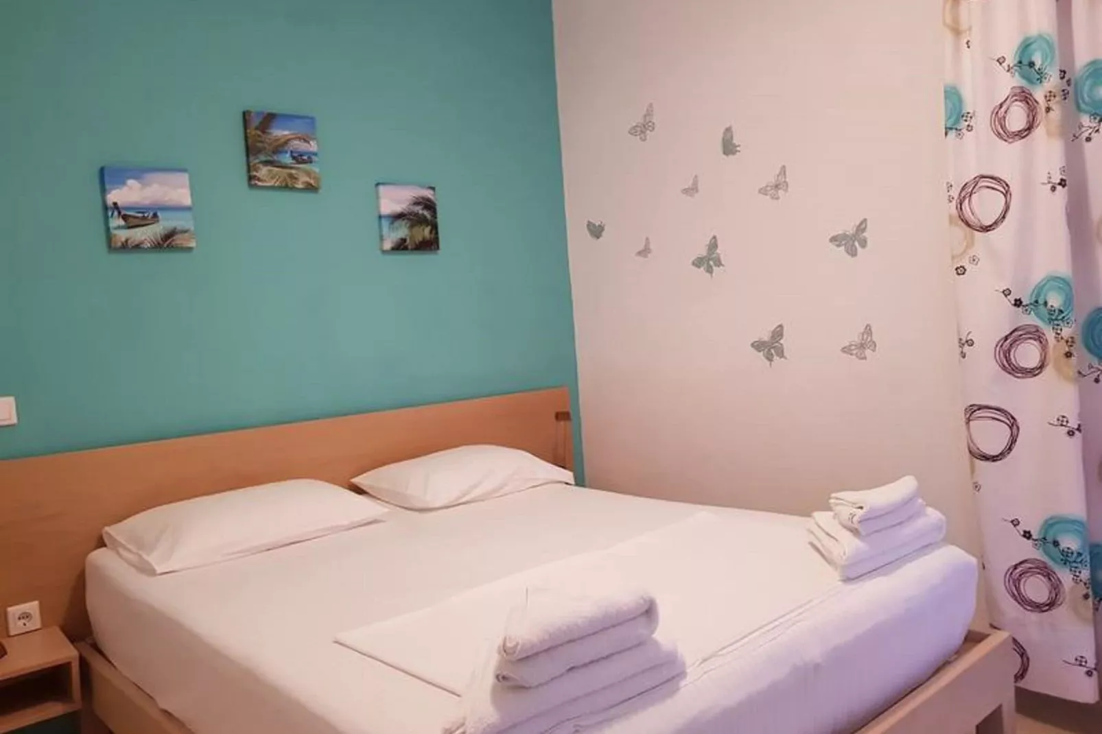 Located in one of the most beautiful sandy in Corfu  in Glyfada Beach 73-Slaapkamer
