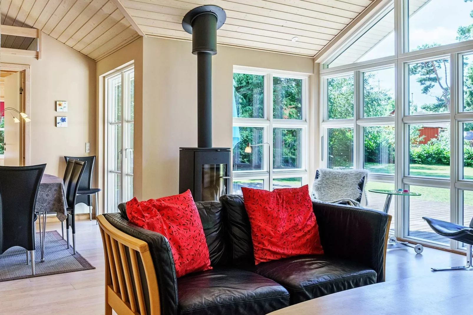 Sfeervol vakantiehuis in Bornholm met terras-Binnen
