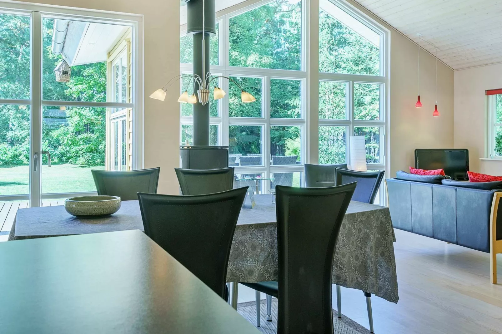 Sfeervol vakantiehuis in Bornholm met terras-Binnen