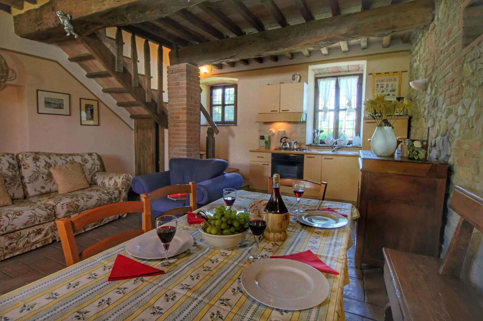 Casa Utimio-Eetkamer