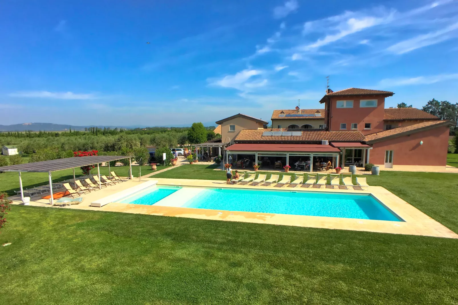 Bozzone Arancio-Buitenkant zomer