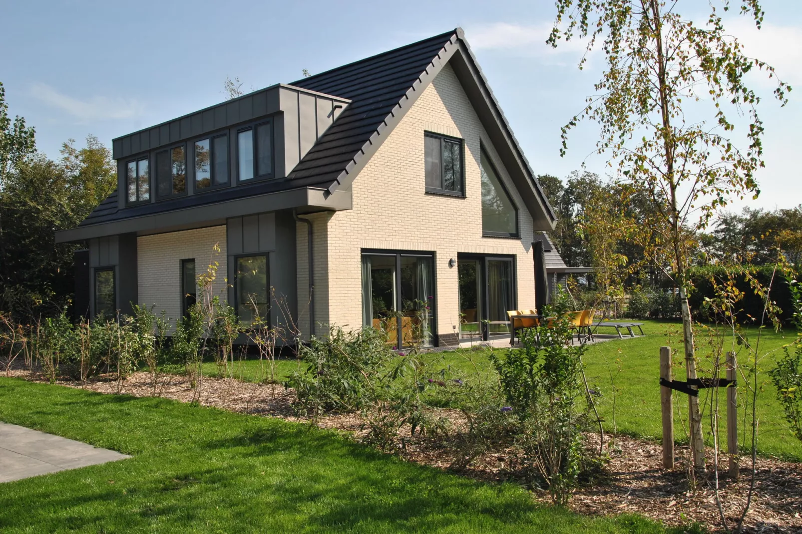 De Koog  nr 4 - 6 pers woning de luxe-Buitenkant zomer