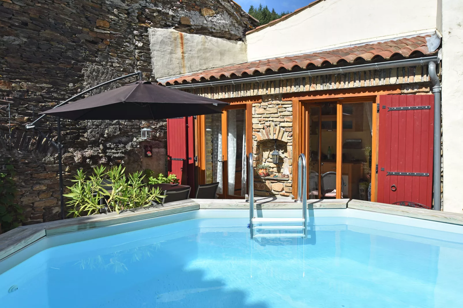 poolofhouse