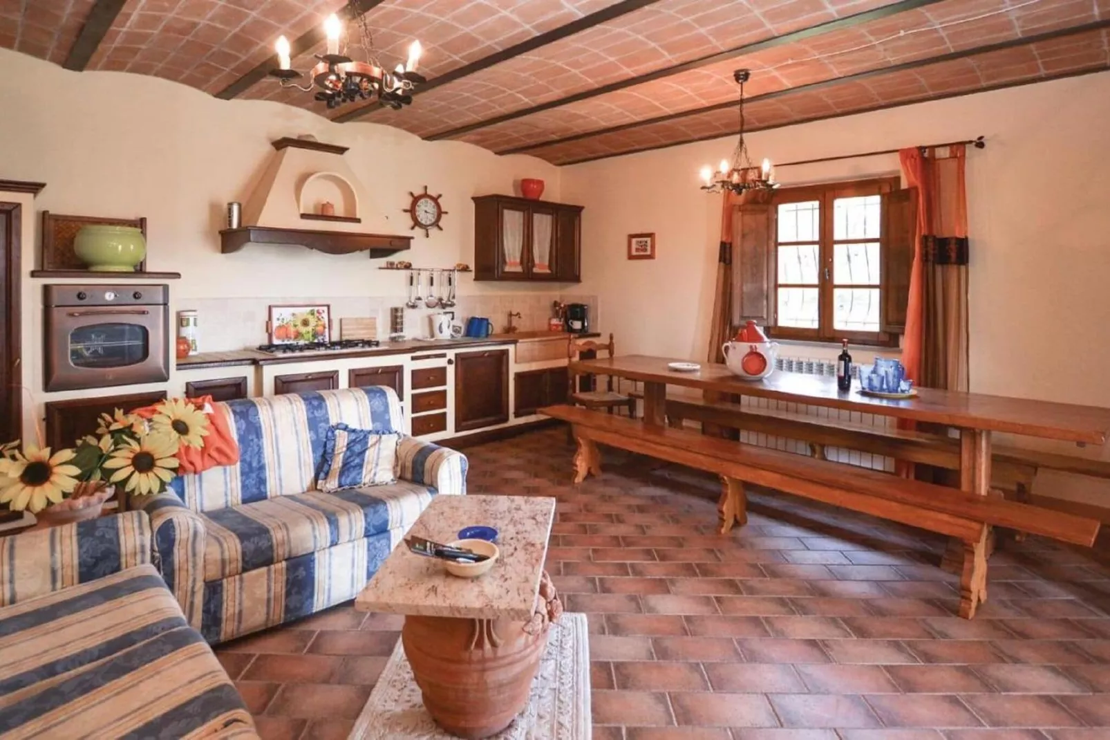 La Quiete di Montalbano-Eetkamer