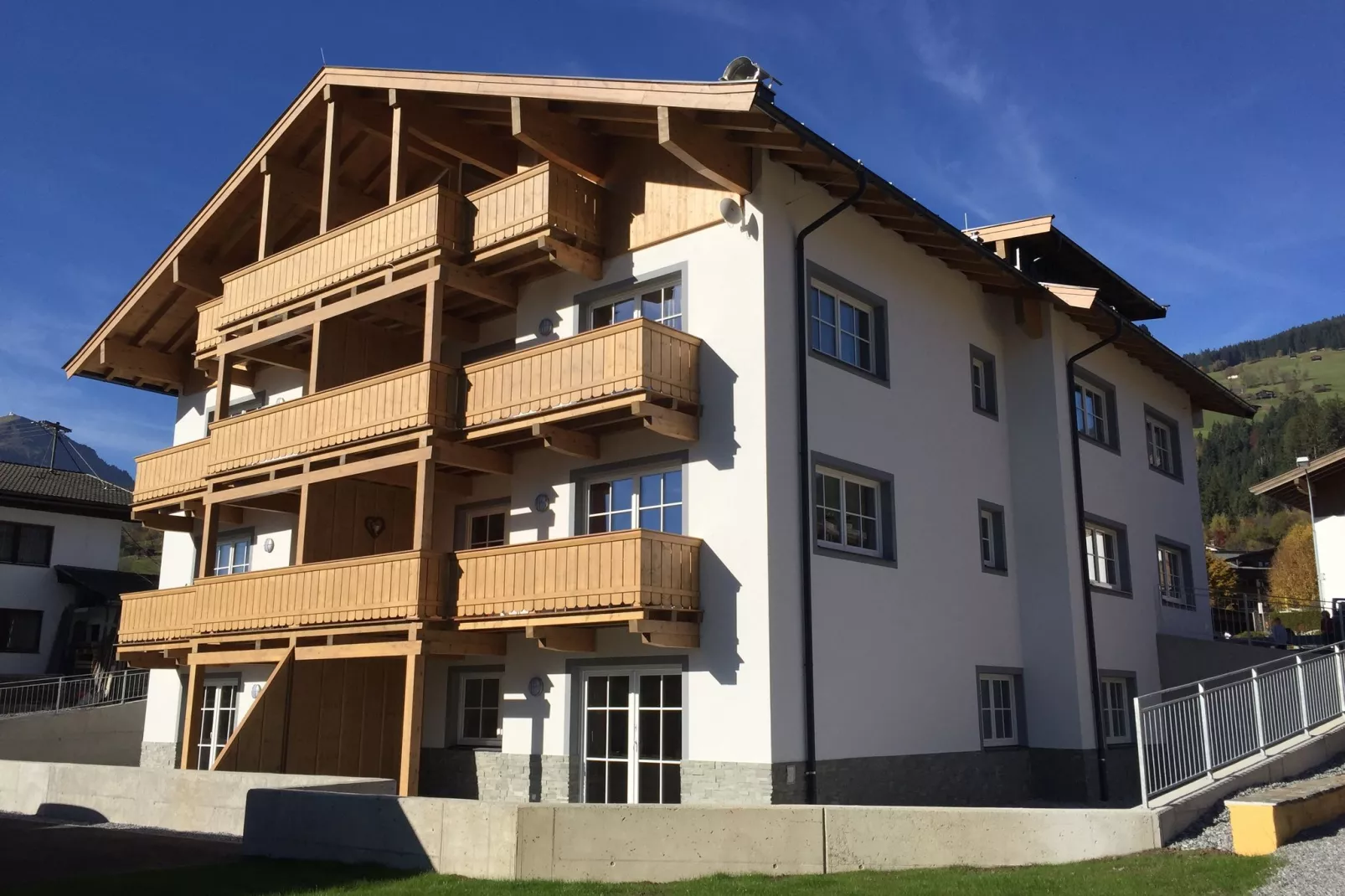 Residenz Edelalm - Penthouse 10-Buitenkant zomer