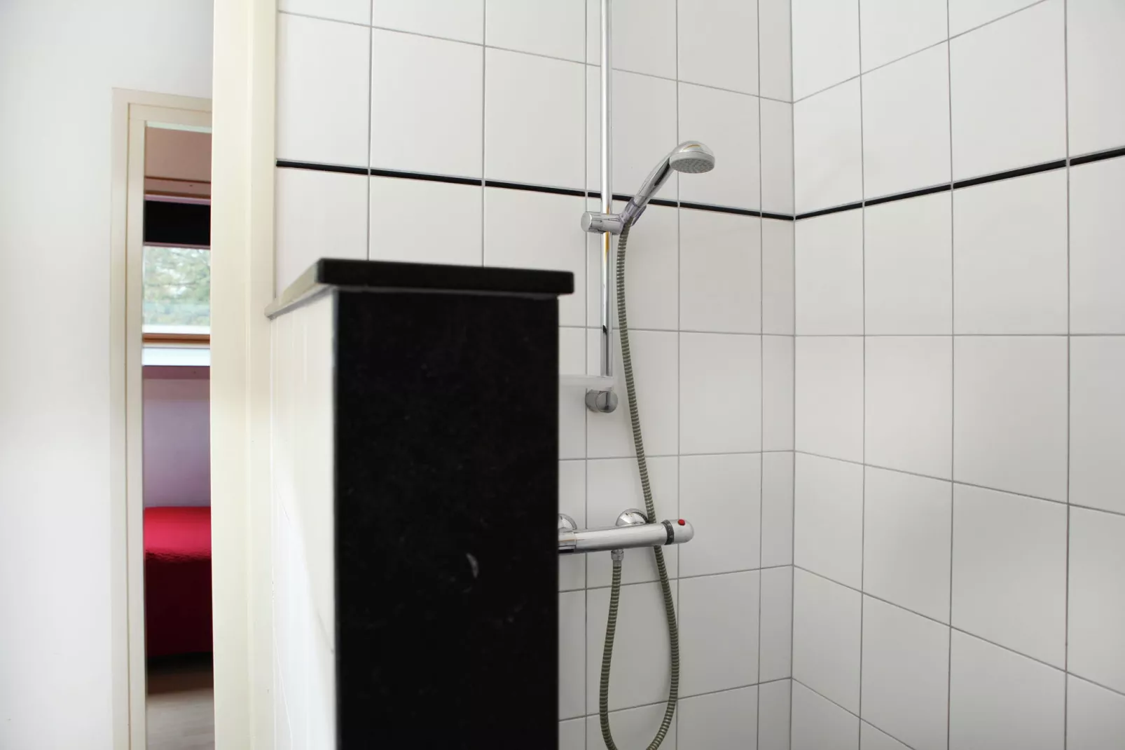 Klein Paarlo-Badkamer