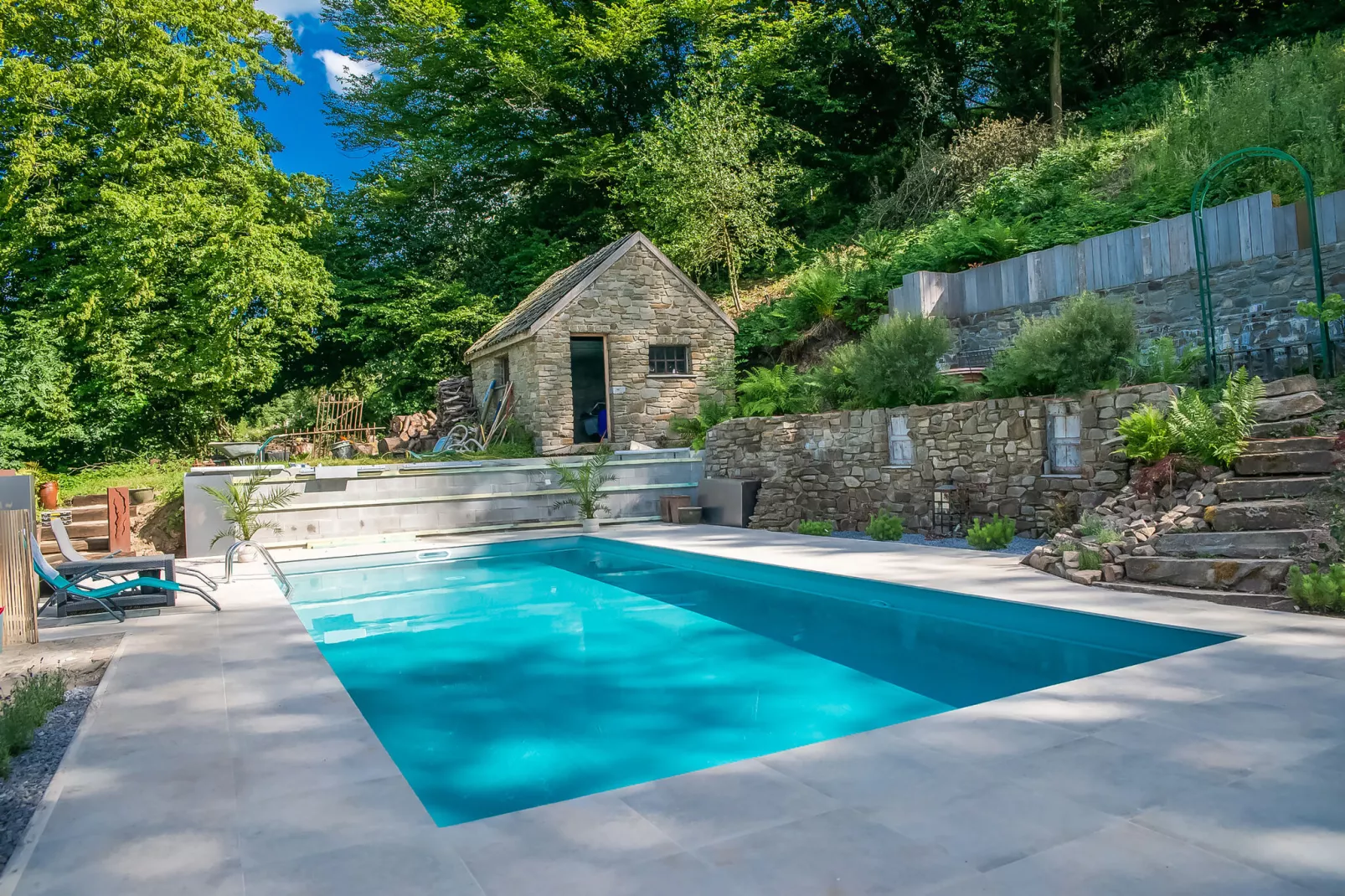 Beautiful home in nature with pool-Zwembad
