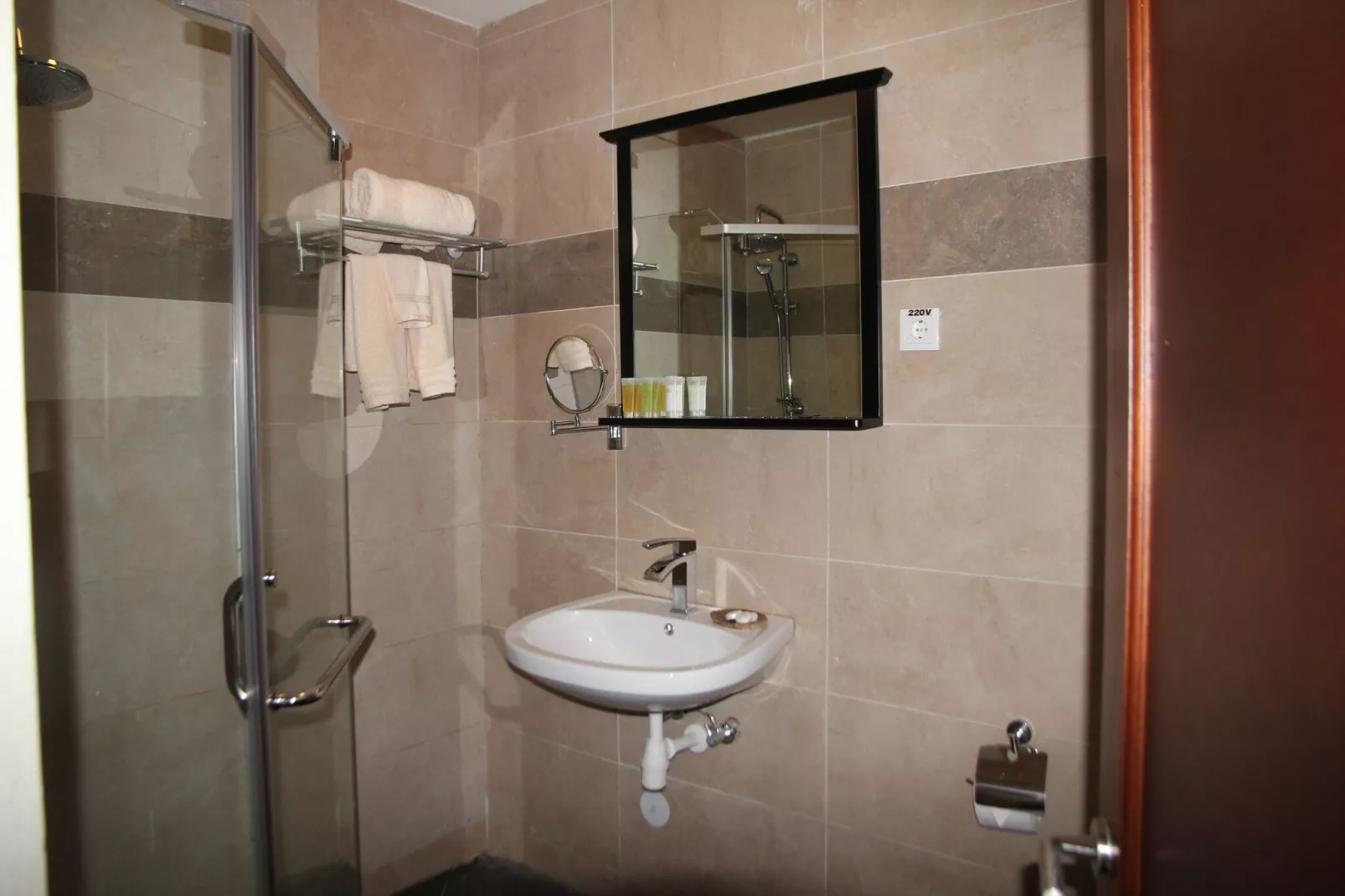 Appartement 3 bedroom-2 bathroom-Badkamer