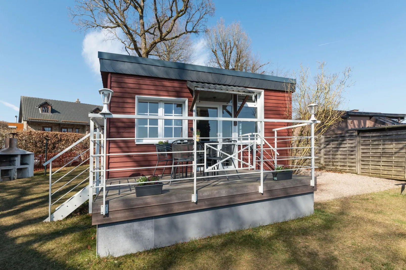 Le Chalet sous les Hetres-Buitenkant zomer