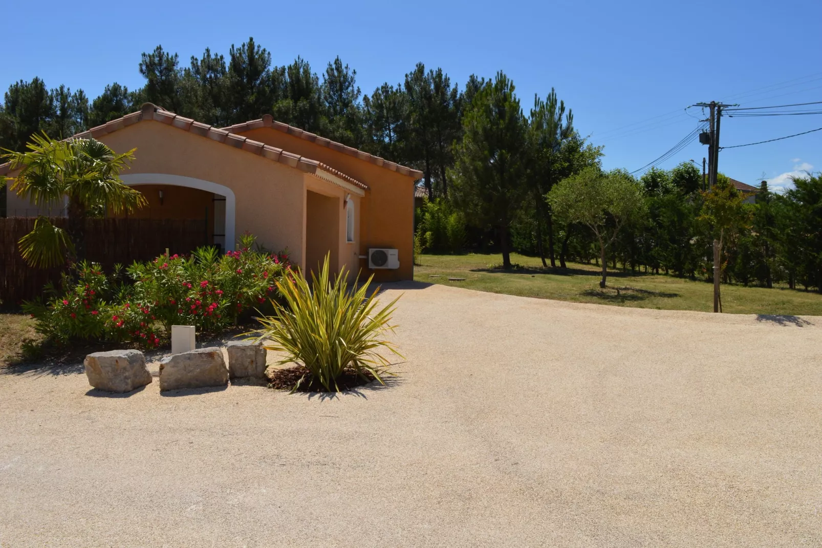 Sampzon Mimosa ou Iris - Tuinen zomer