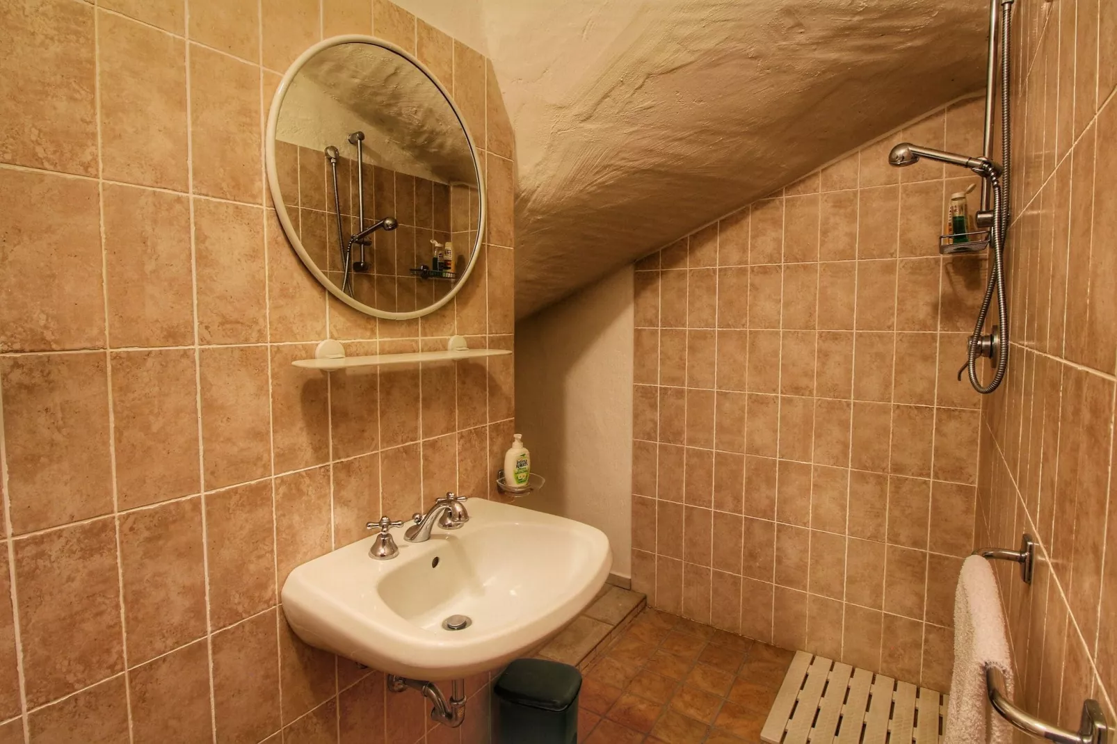 Il Caminetto-Badkamer