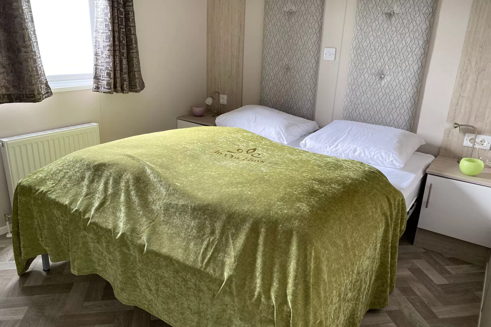 Charmant chalet met riante tuin, bij de Waddenzee-Slaapkamer