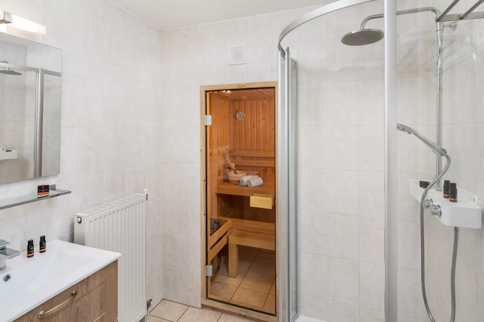 Vakantiepark Duynzicht 1-Badkamer