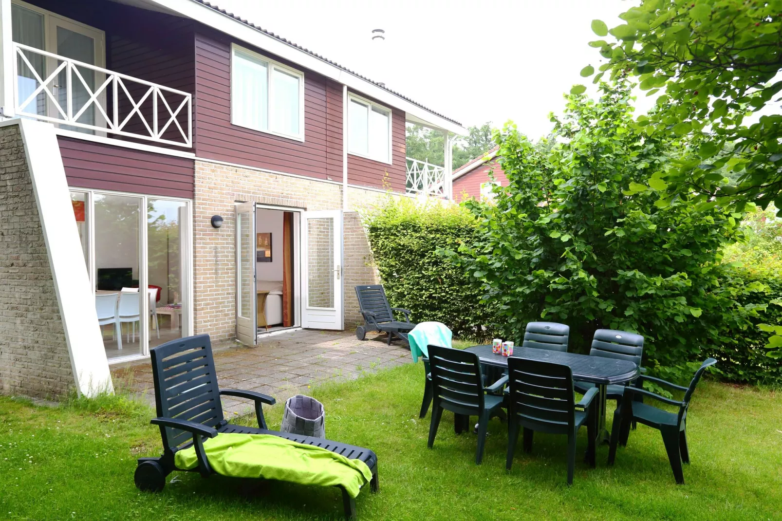 Vakantiepark Emslandermeer 1-Buitenkant zomer