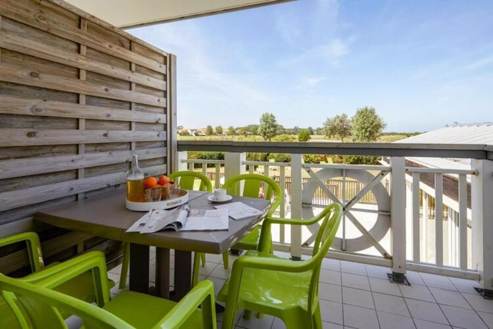 Residence Le Chant des Oiseaux Courseulles-sur-Mer - 24 Standard Apt 4 p - 1 bedroom-Terras
