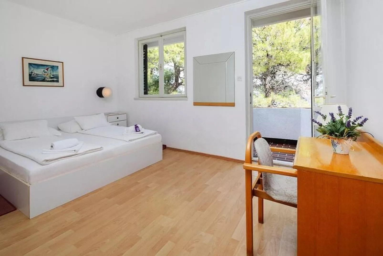 Apartments Fontana Resort Jelsa - Deluxe two bedroom apartment suite 4&2 - 71 qm - 6 Pers