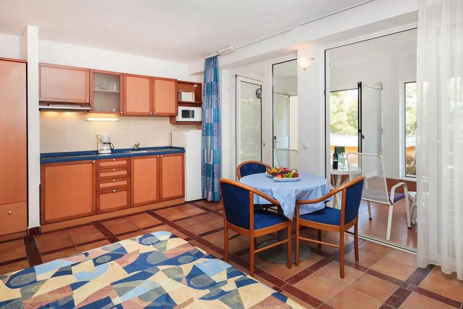 Apartments Fontana Resort Jelsa - Deluxe two bedroom apartment suite 4&2 - 71 qm - 6 Pers-Keuken