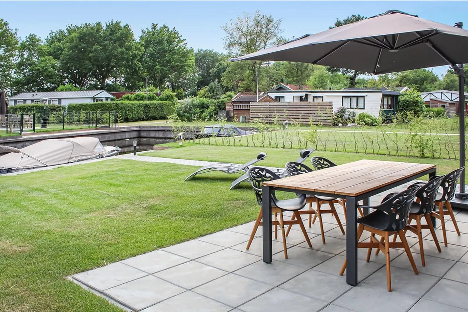 Recreatiepark Idskenhuizen 1-Tuinen zomer