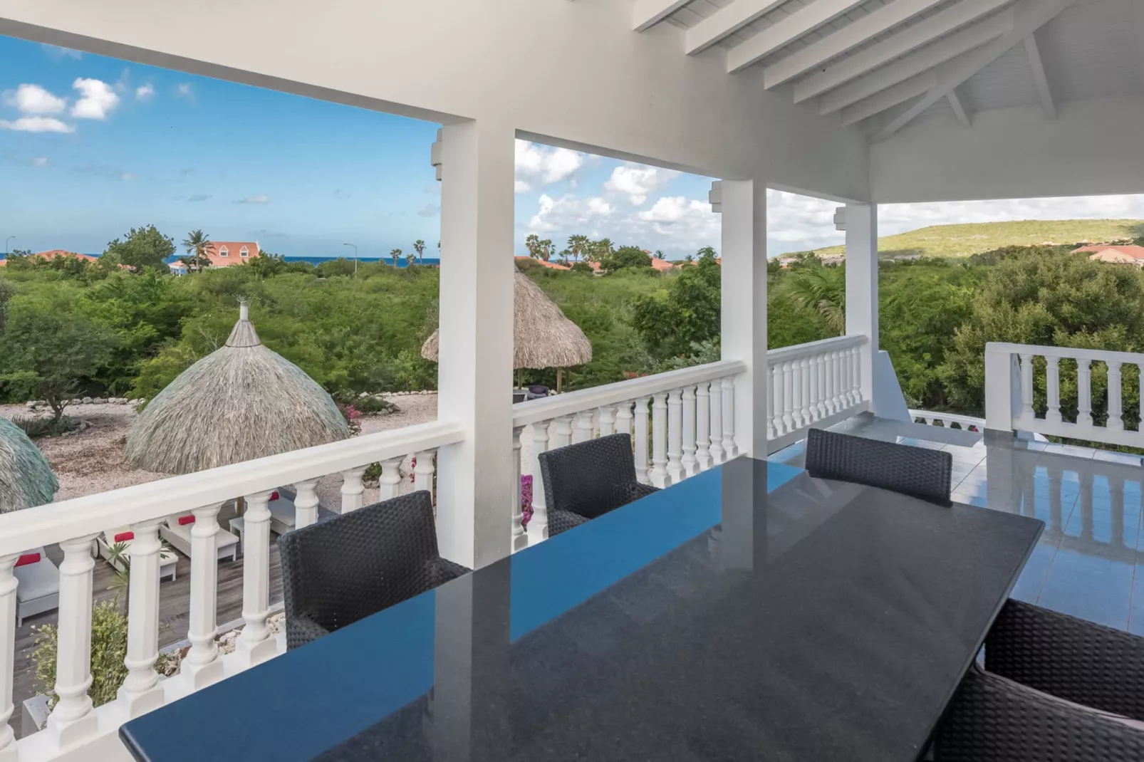 Caribbean Sea Coral Estate 6 pers-Terrasbalkon