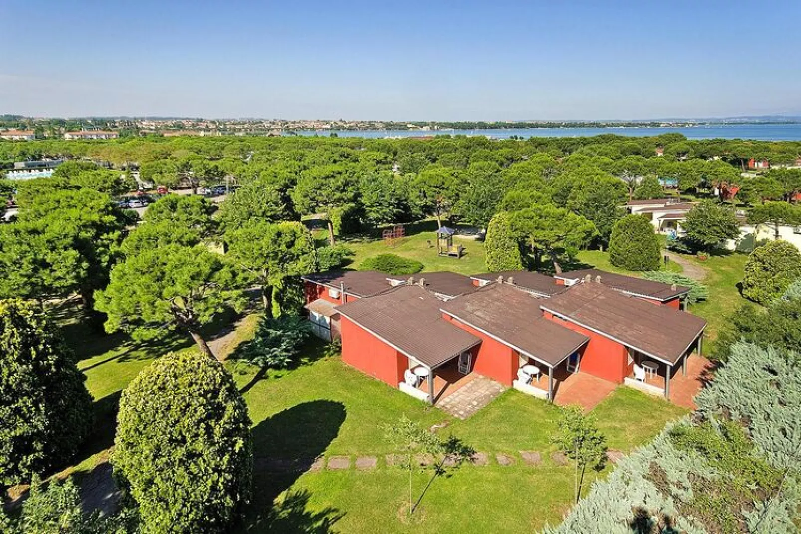 Mobile Homes Del Garda Village, Peschiera-Dalia-Buitenkant zomer