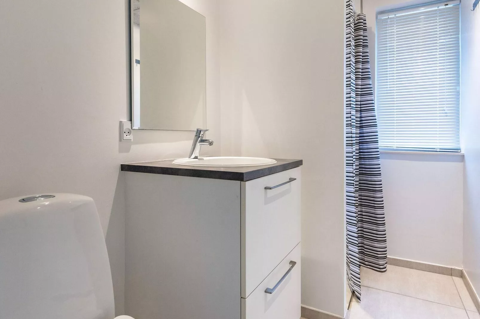 Luxe Spa Retreat bij het strand -- By Traum Ferienwohnungen-Binnen