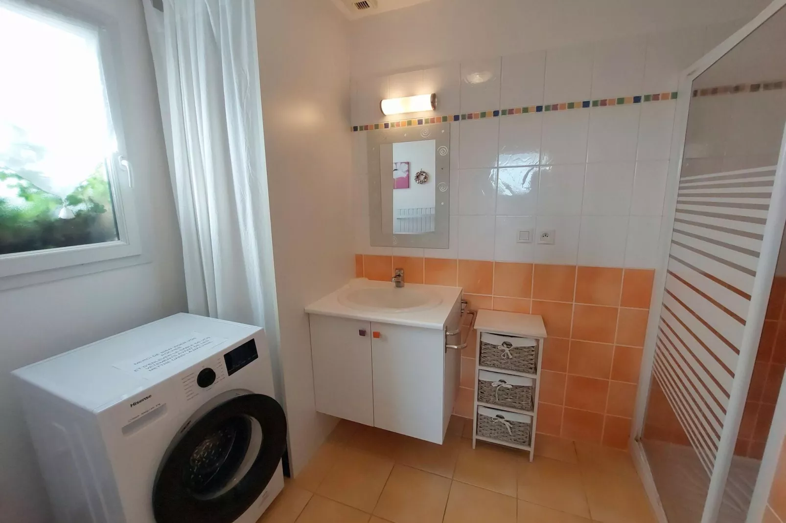 Ferienhaus Plounéour-Brignogan-Plages-Badkamer