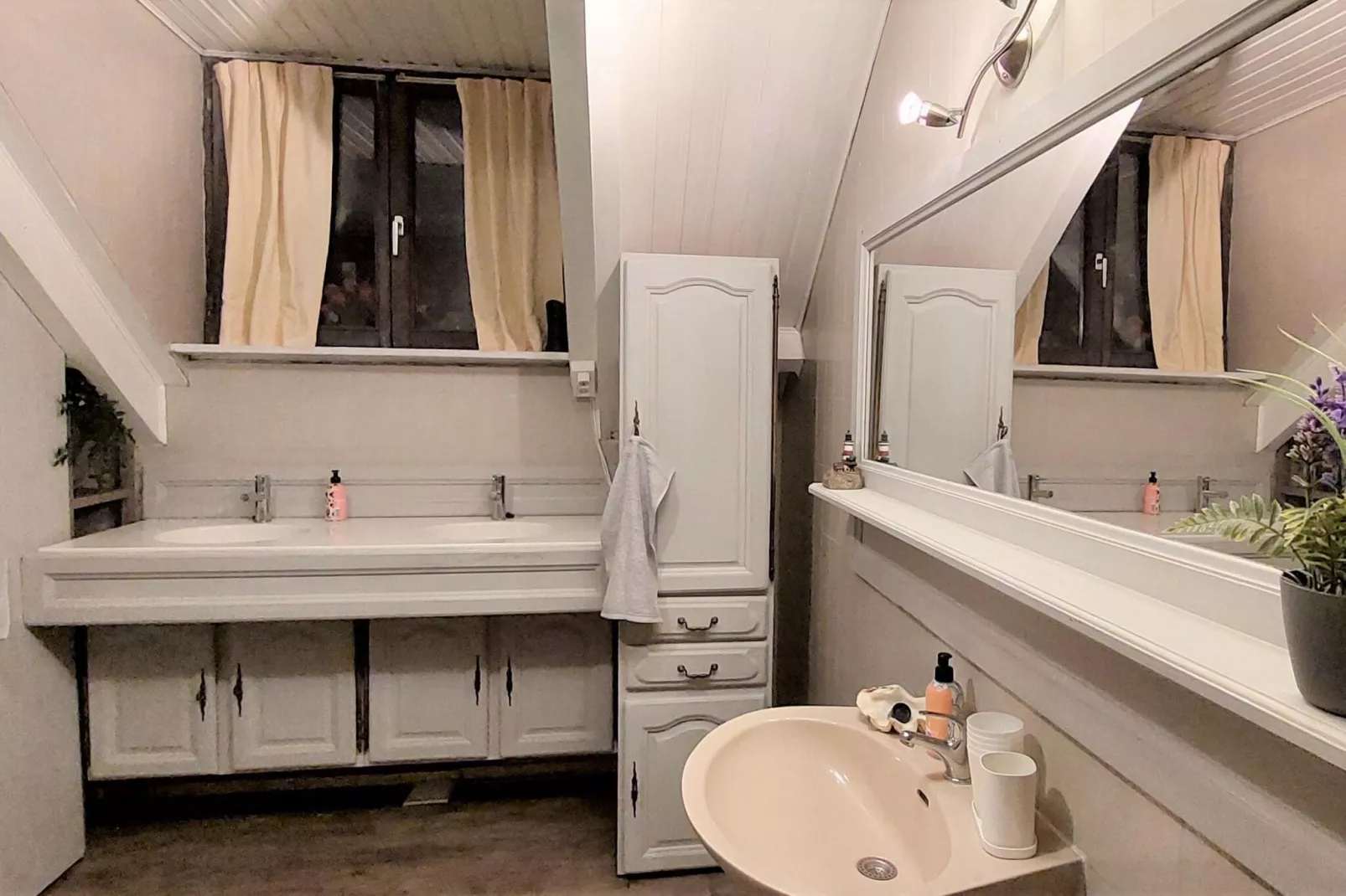 Ardennes Bleu - 10 pers maximum-Badkamer