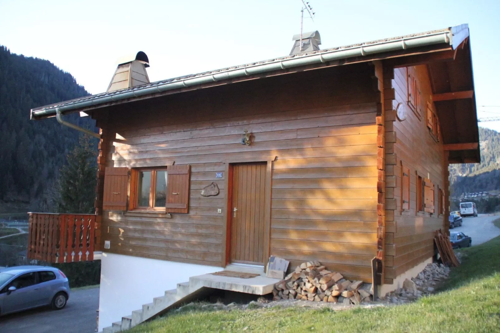 Moderne vakantiehuis in Châtel met balkon