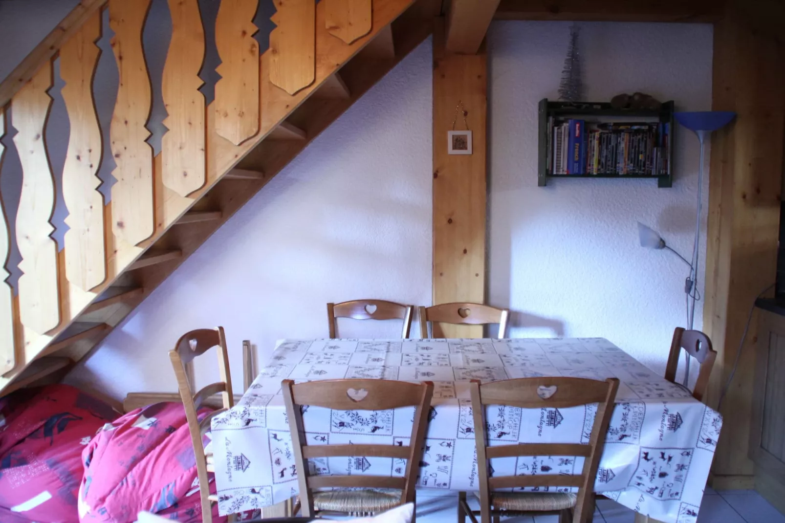 Moderne vakantiehuis in Châtel met balkon-Woonkamer