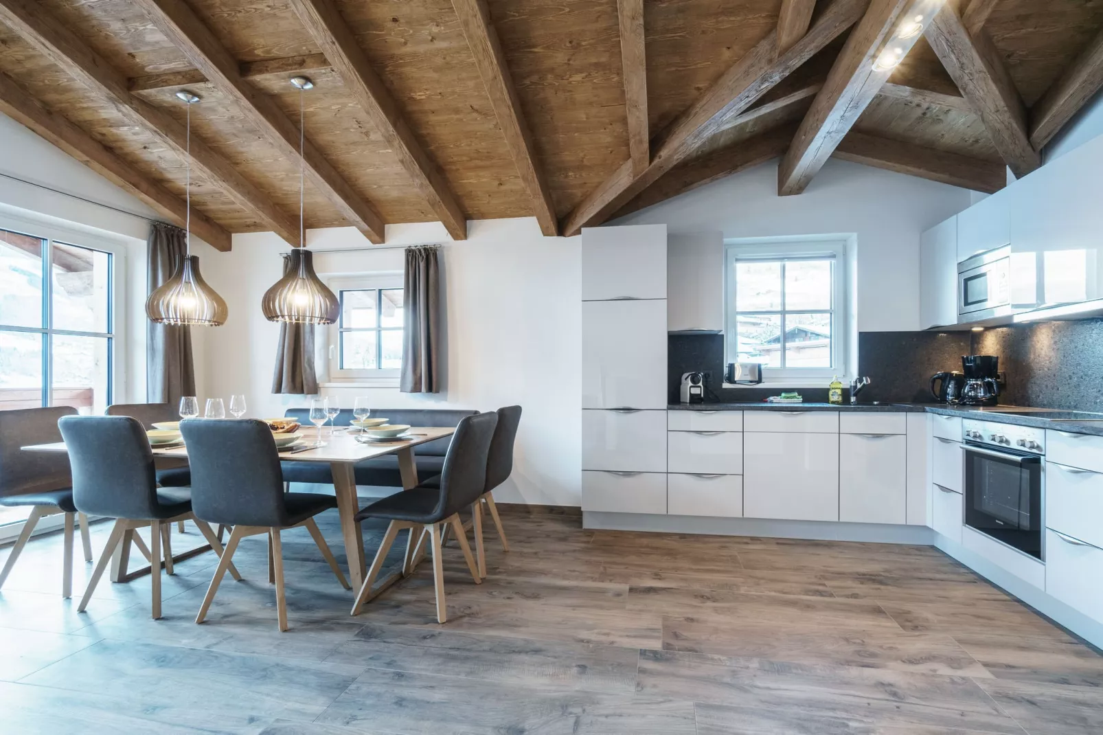 Green Garden Lodge A2 Walchen/Kaprun-Eetkamer