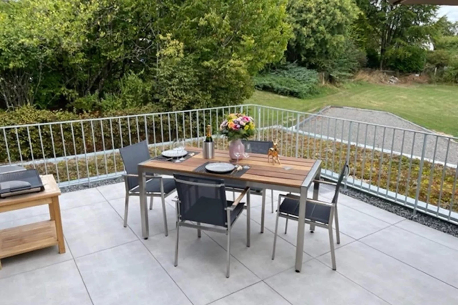 FeWo in Monschau Zimmermanns 1 in Monschau-Mützenich-Terrasbalkon