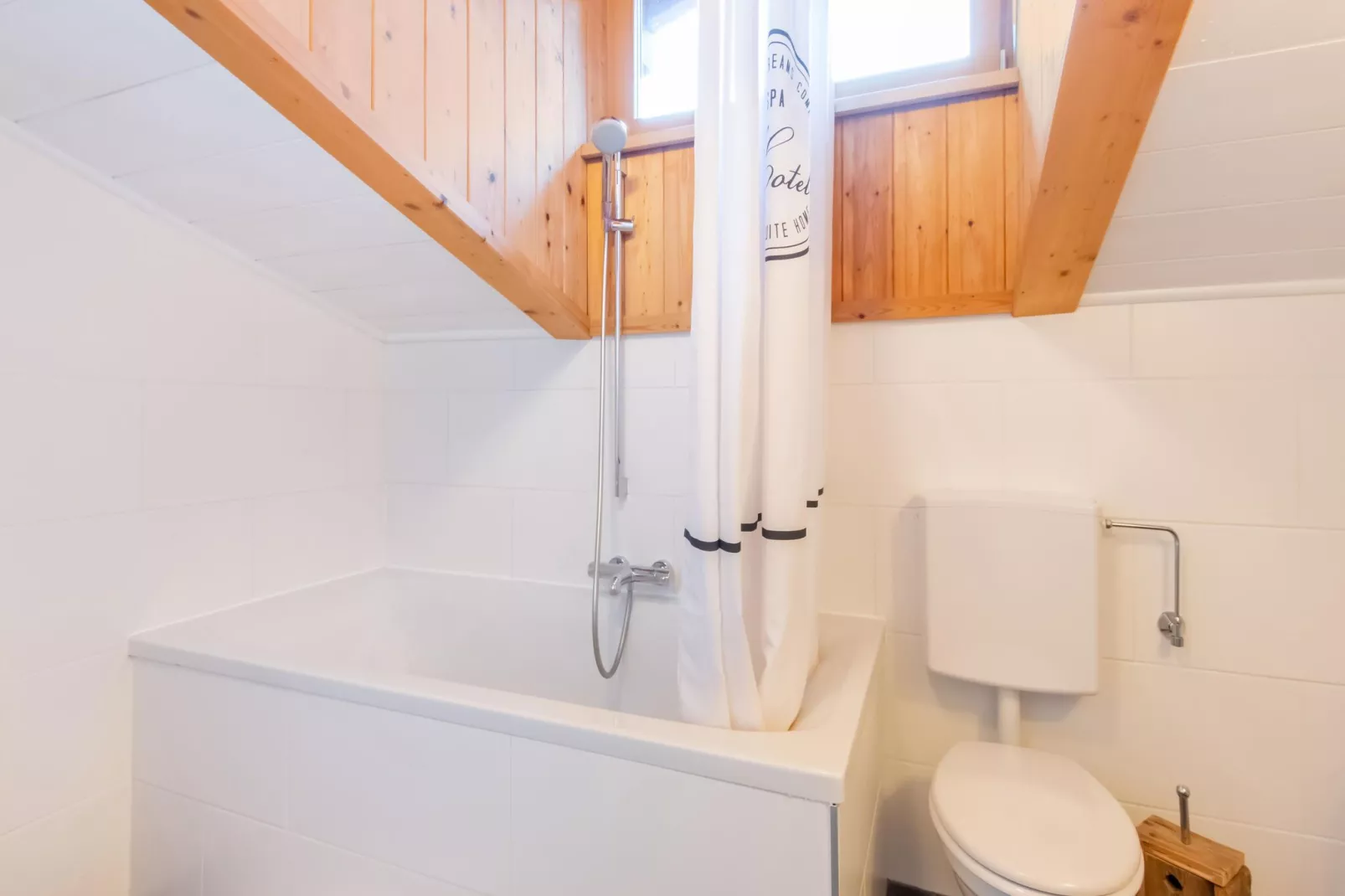 Haus Bergwald TOP 6-Badkamer