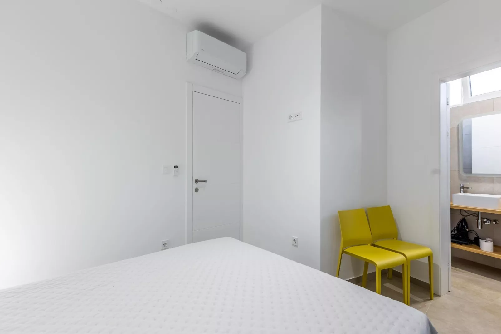 Vakantiehuis in Bilice met zwembad - Slaapkamer