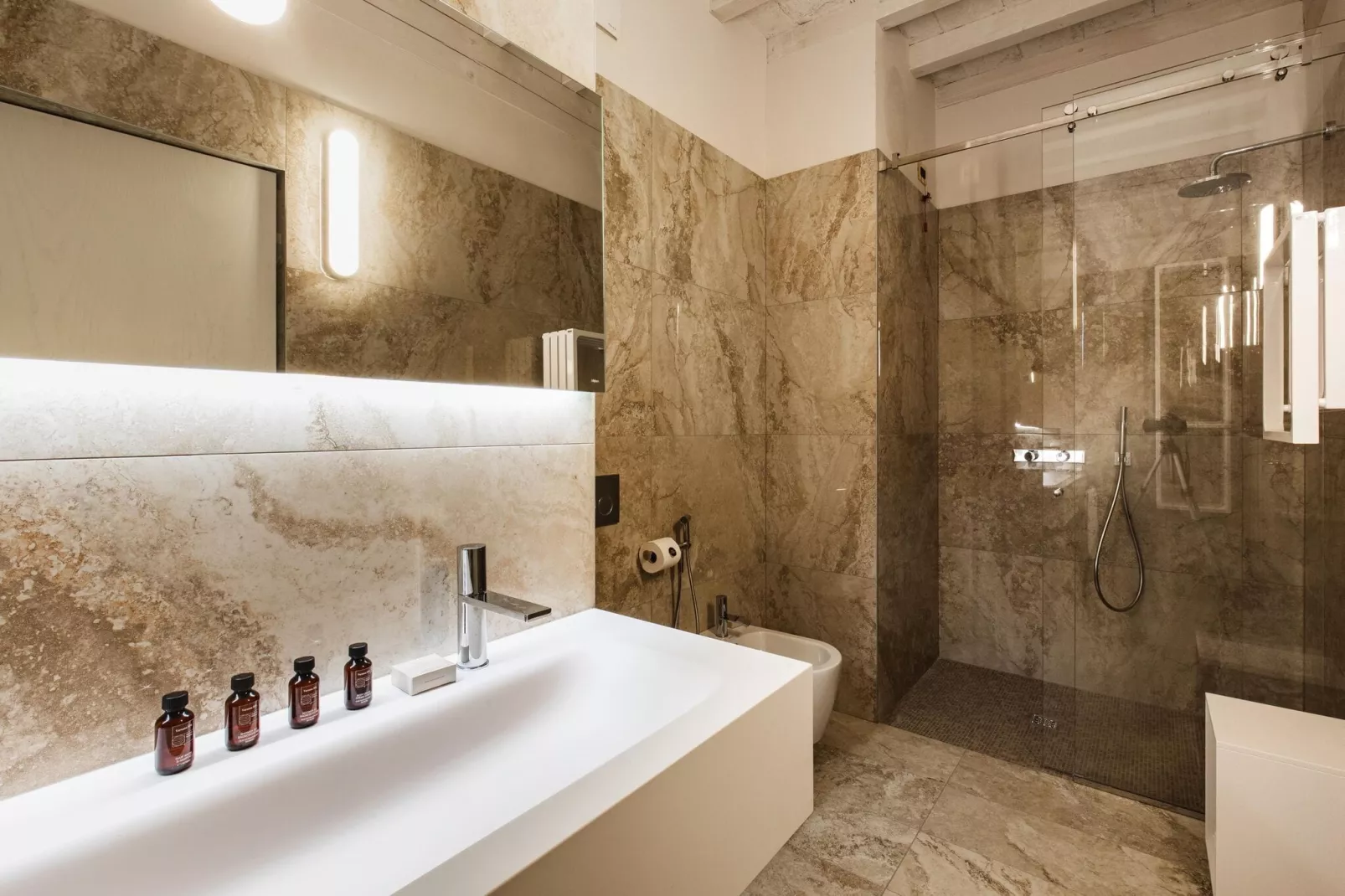 Santa Maria Maddalena-Badkamer
