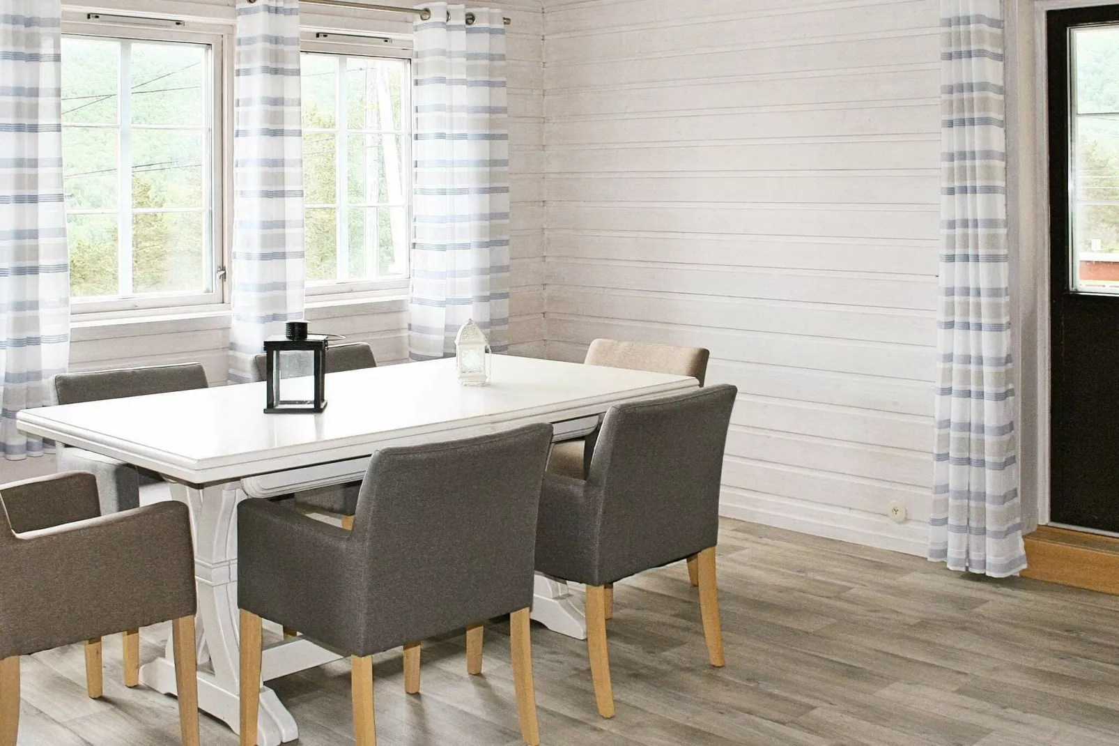 27 persoons vakantie huis in dyrdal-By Traum-Binnen