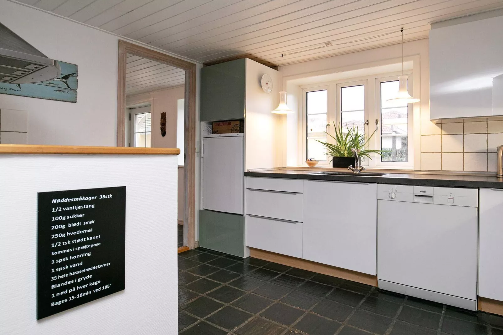Moderne strandtoevlucht in Lokken-By Traum-Binnen