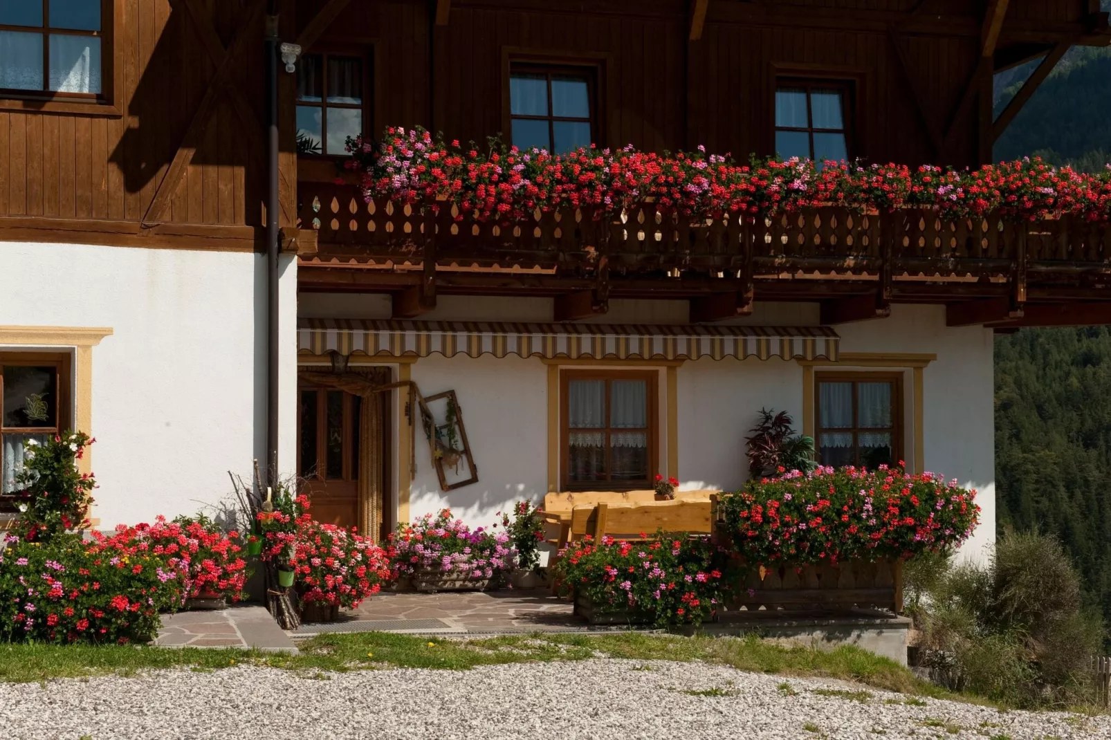 Niedermunthof Villnöß - Fermeda-Buitenkant zomer