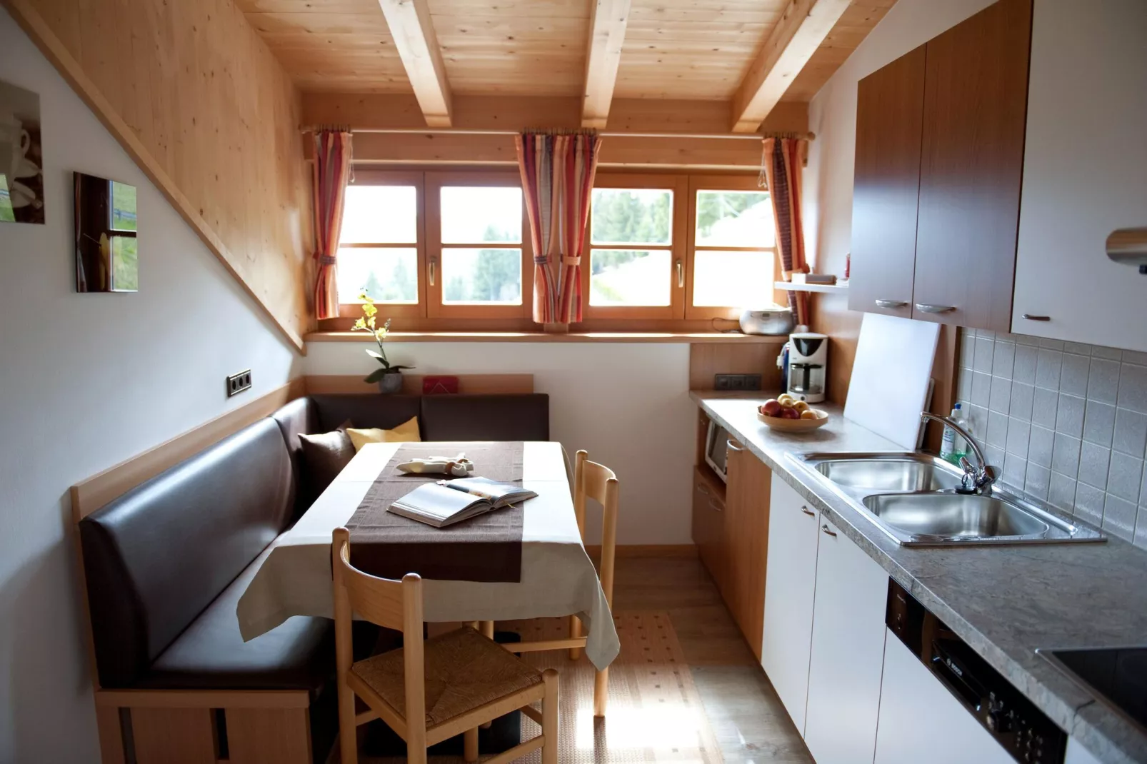 Niedermunthof Villnöß - Fermeda-Keuken