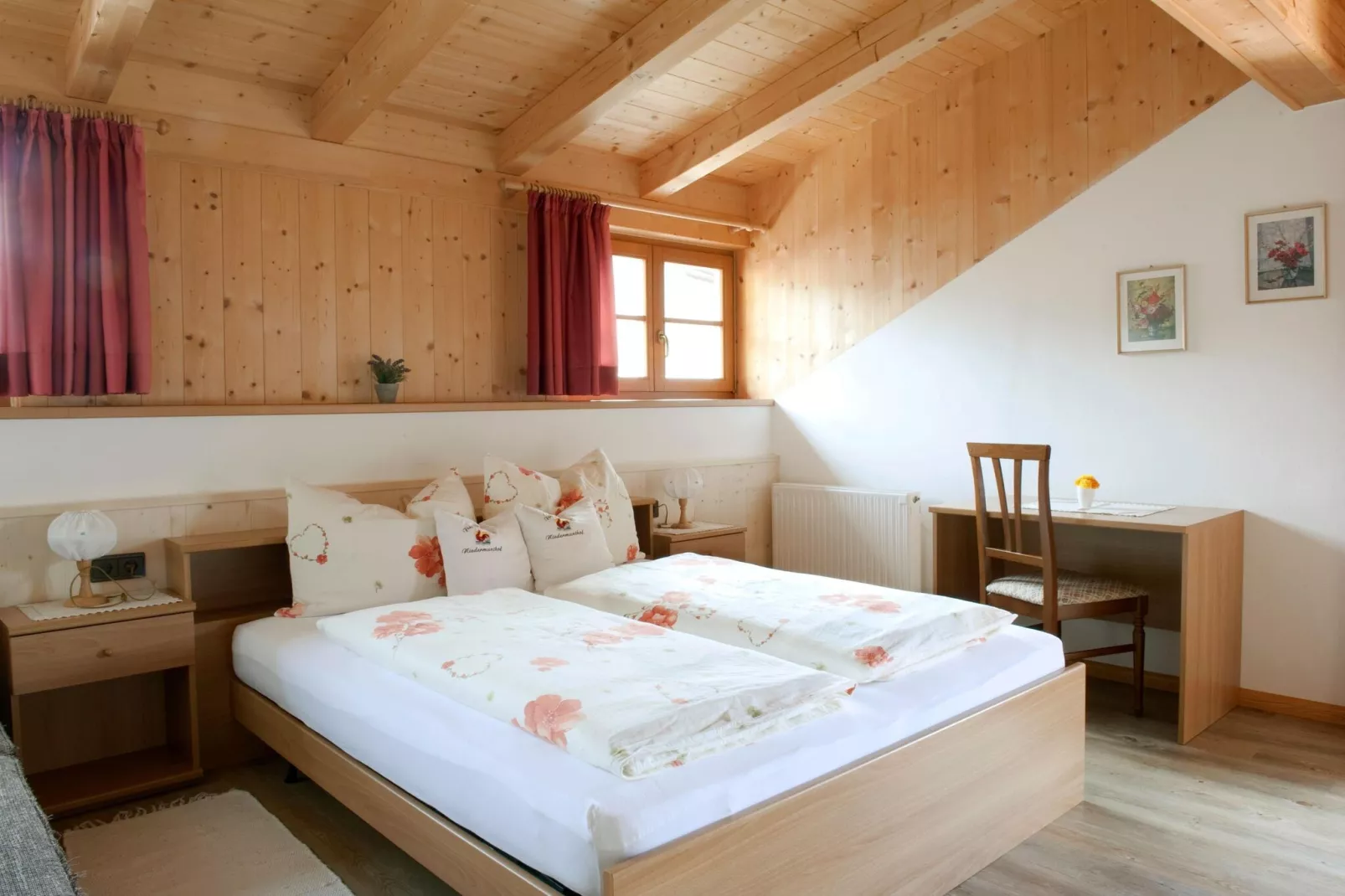 Niedermunthof Villnöß - Fermeda-Slaapkamer