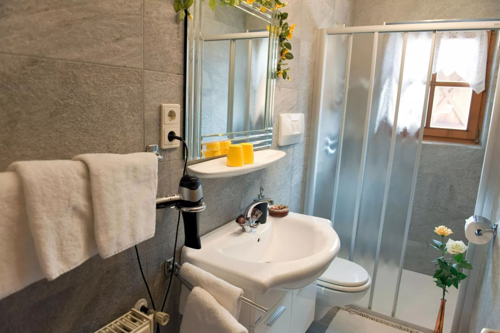 Niedermunthof Villnöß - Fermeda-Badkamer